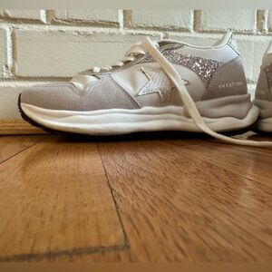 Vintage Havana Shoes in Size 8.5.